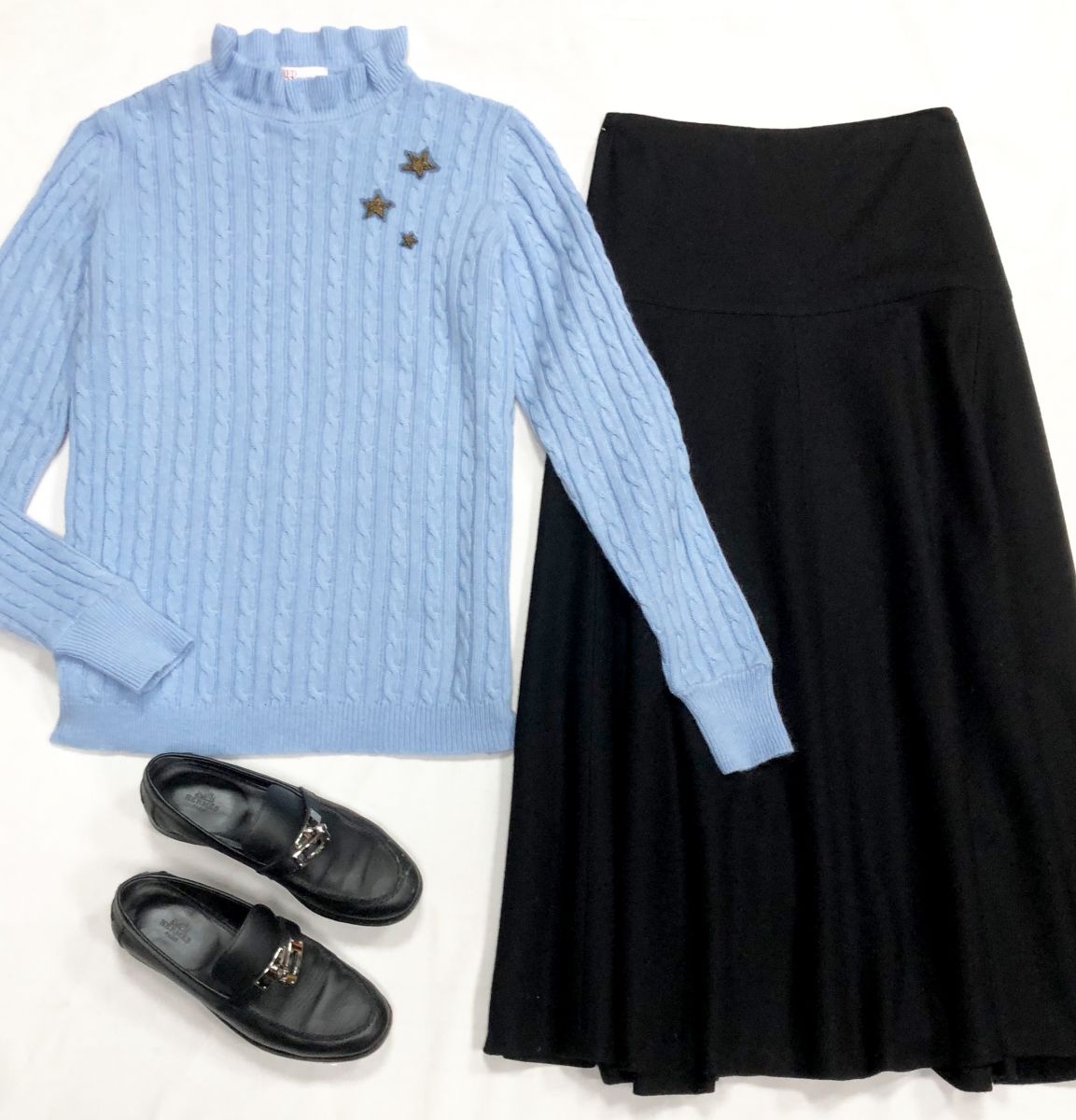 Юбка Dries Van Noten размер 40 цена 23 483 руб
Кофта Red Valentino размер L цена 7 828 руб
Лоферы Hermes размер 36 цена 46 965 руб