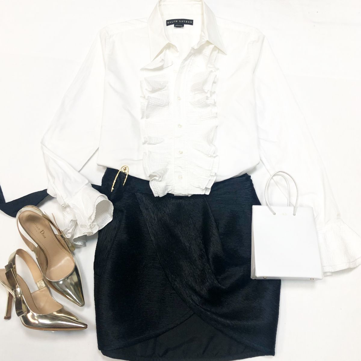 Рубашка Ralph Lauren размер 10Цена 4 616 руб Юбка Louis Vuitton размер 36 цена 23 078 руб Сумочка Medea