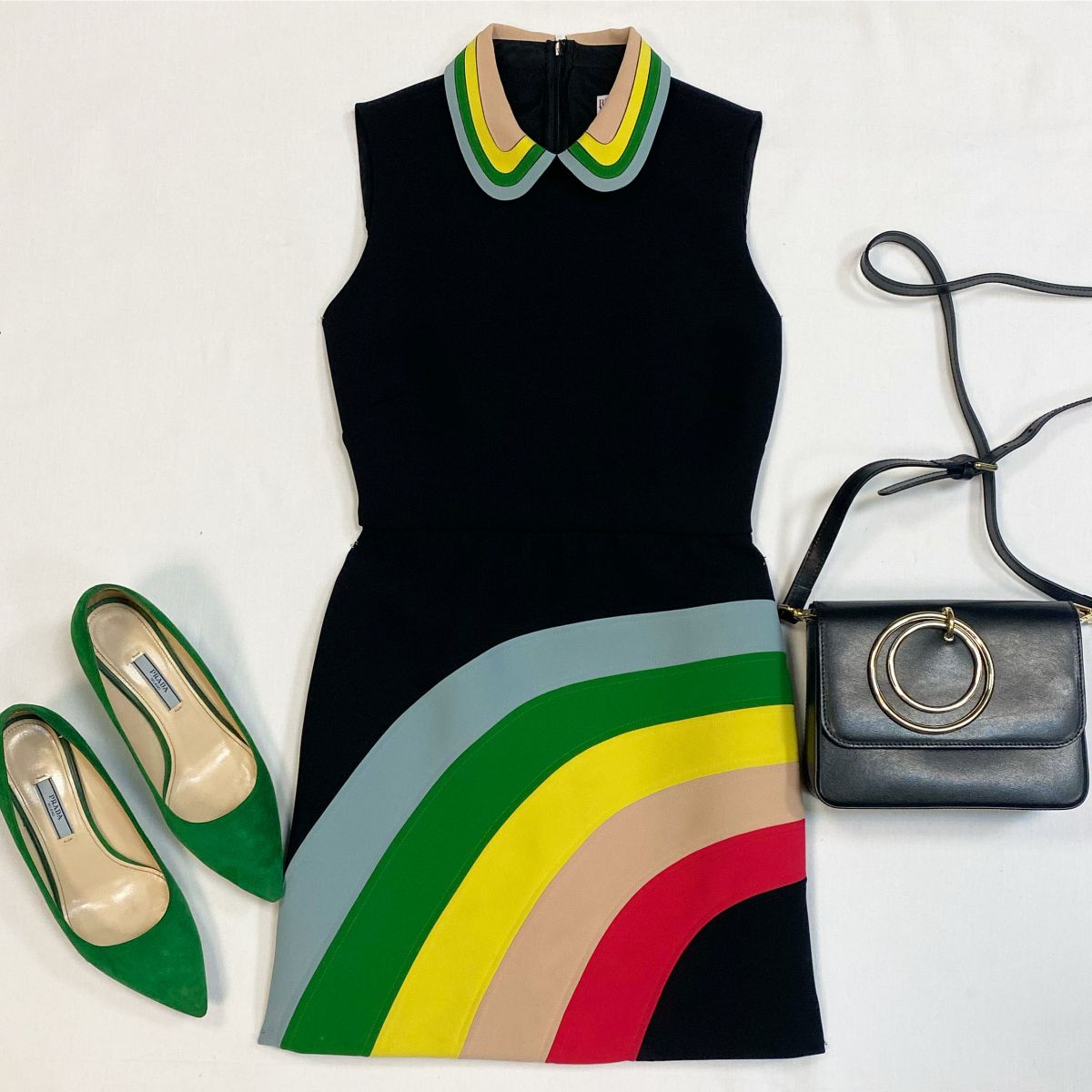 Платье Red Valentino размер 38 цена 9 231 рубТуфли Prada размер 38 цена 15 385 рубСумка Ermanno Scervino