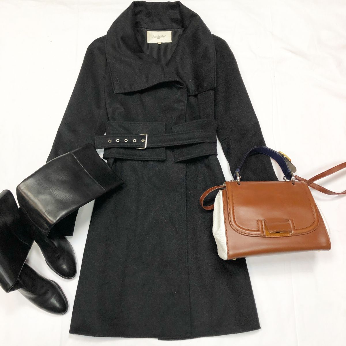 Пальто RUE DU MAIL размер 36 цена 23 078 руб Сапоги Louboutin размер 37 цена 12 308 руб Сумка Fendi