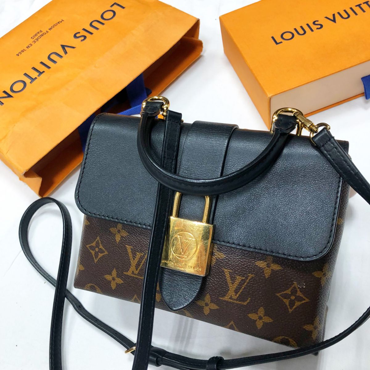 Сумочка Louis Vuitton цена 125 245 руб 