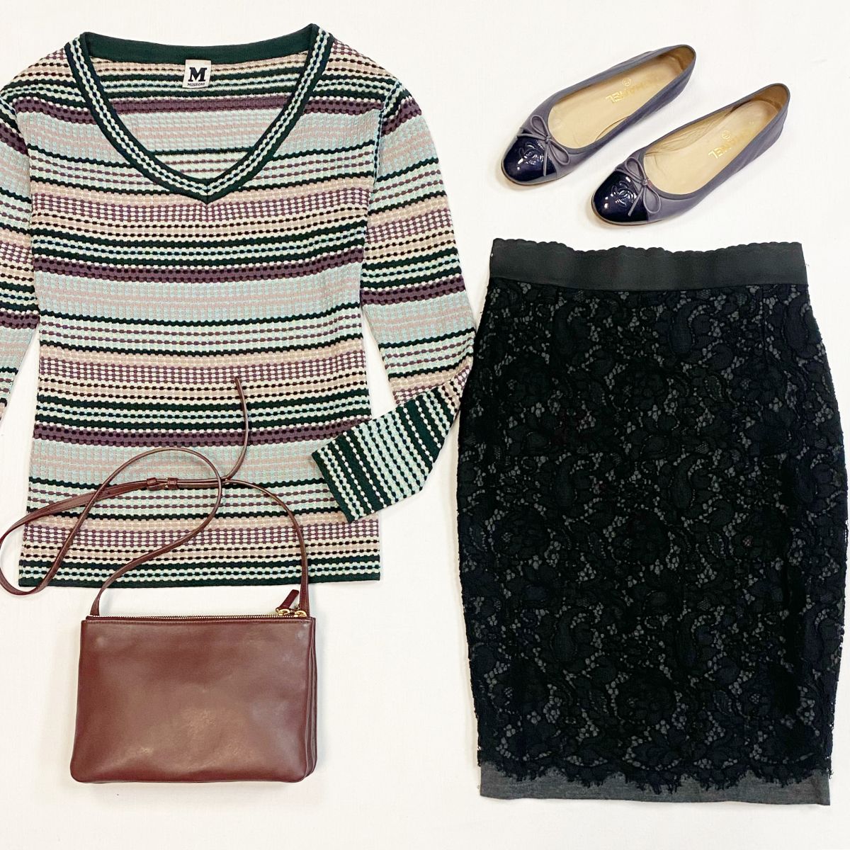 Кофта Missoni размер 44 цена 4 616 рубЮбка Dolce Gabbana размер 44 цена 4 616 рубБалетки Chanel размер 37 цена 10 770 рубСумка Celine