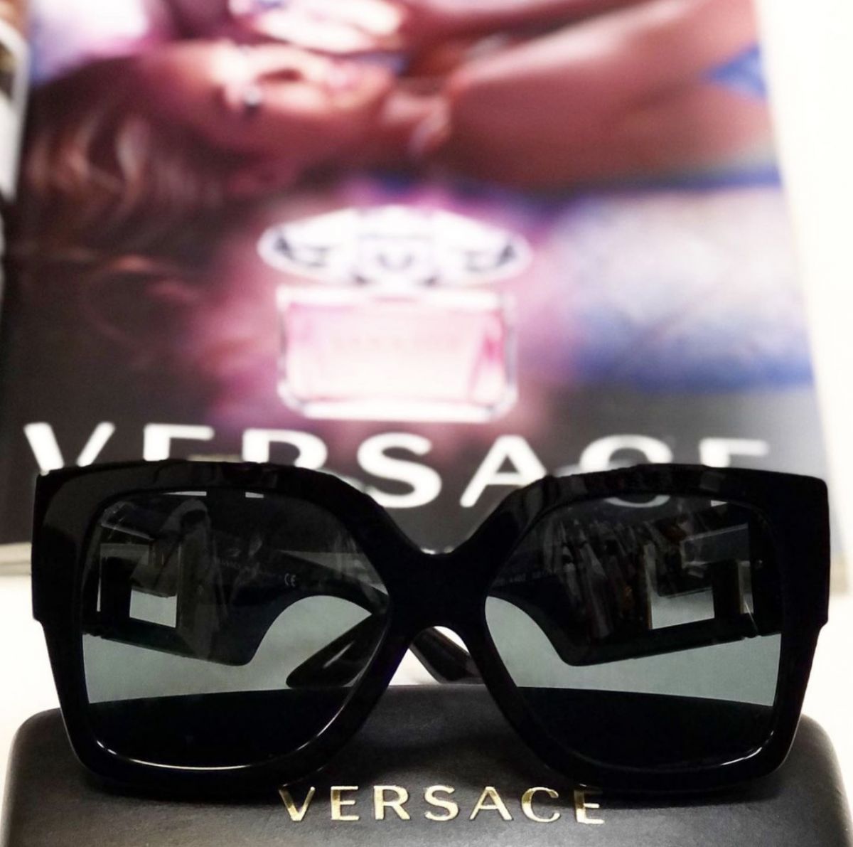 Очки Versace цена 15 385 руб