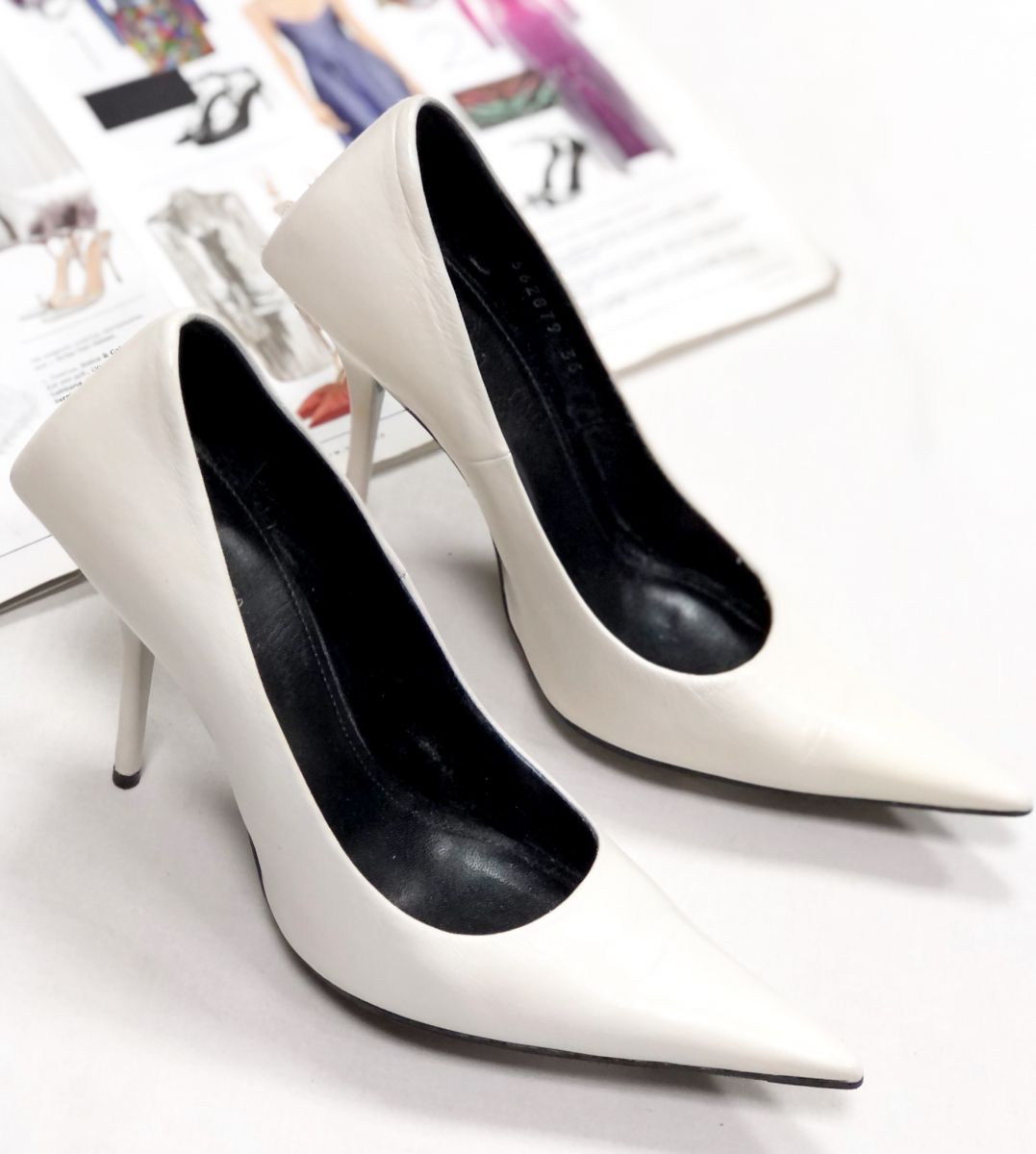 Туфли Balenciaga размер 36 цена 31 310 руб
