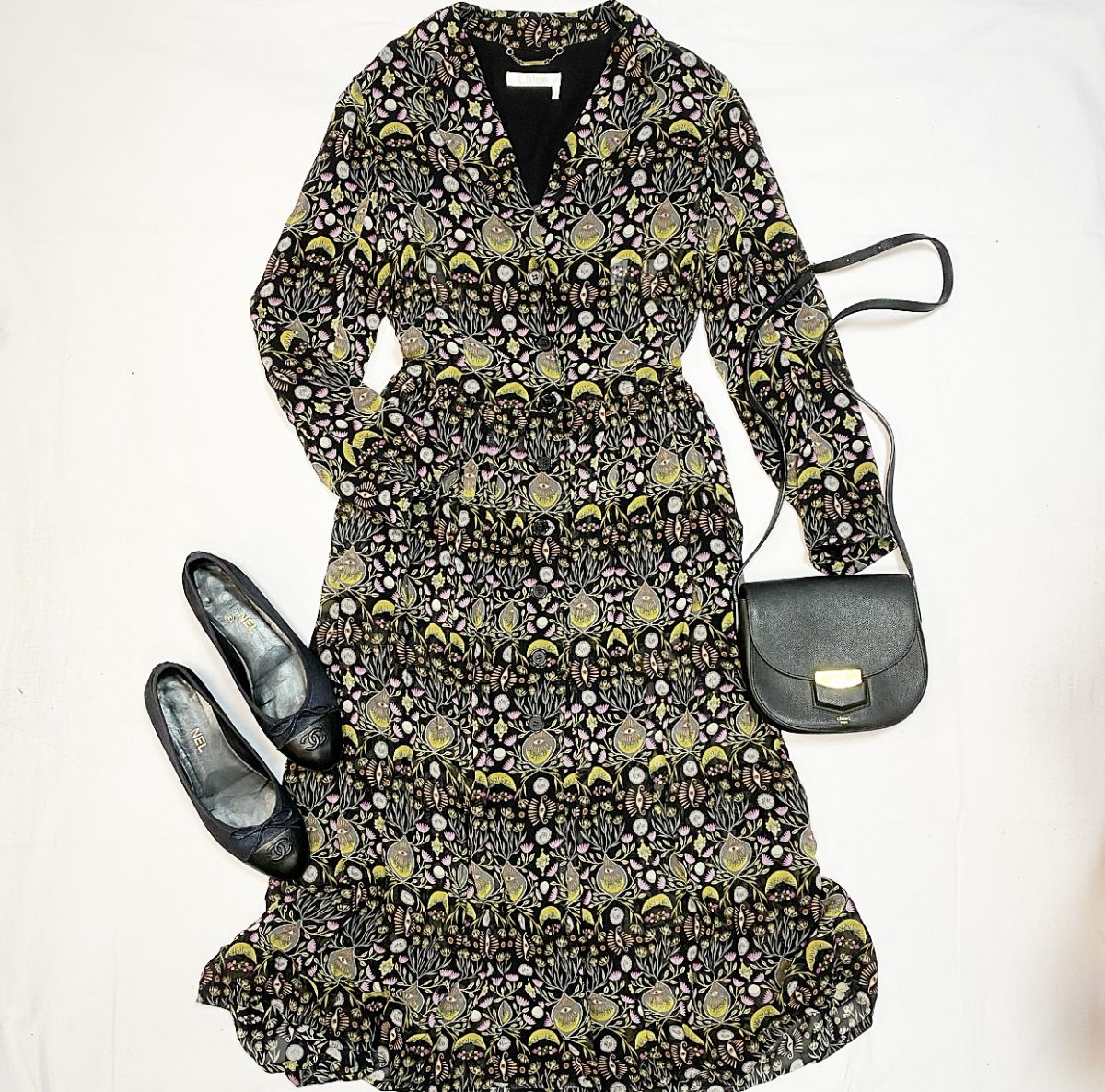 Платье Chloèр размер 36 цена 23 078 руб Балетки Chanel размер 41 цена 15 385 рубСумка Celine