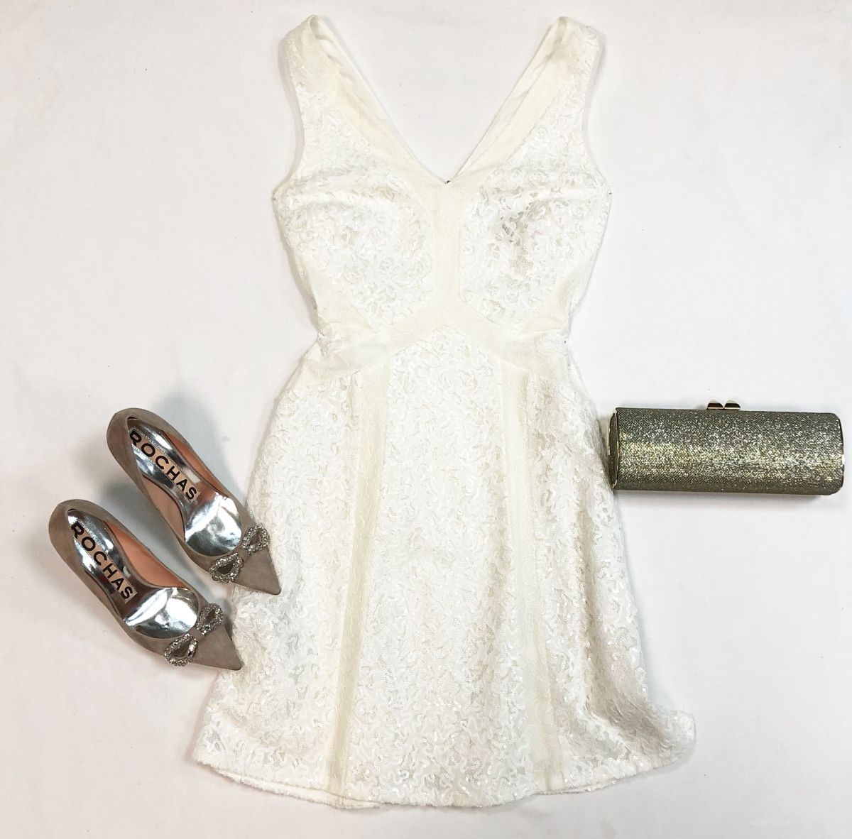 Платье/пайетки/ Bsbgmaxazria размер 4 цена 6 154 руб 
Туфли Rochas размер 36 цена 18 462 руб
Клатч Jimmy Choo