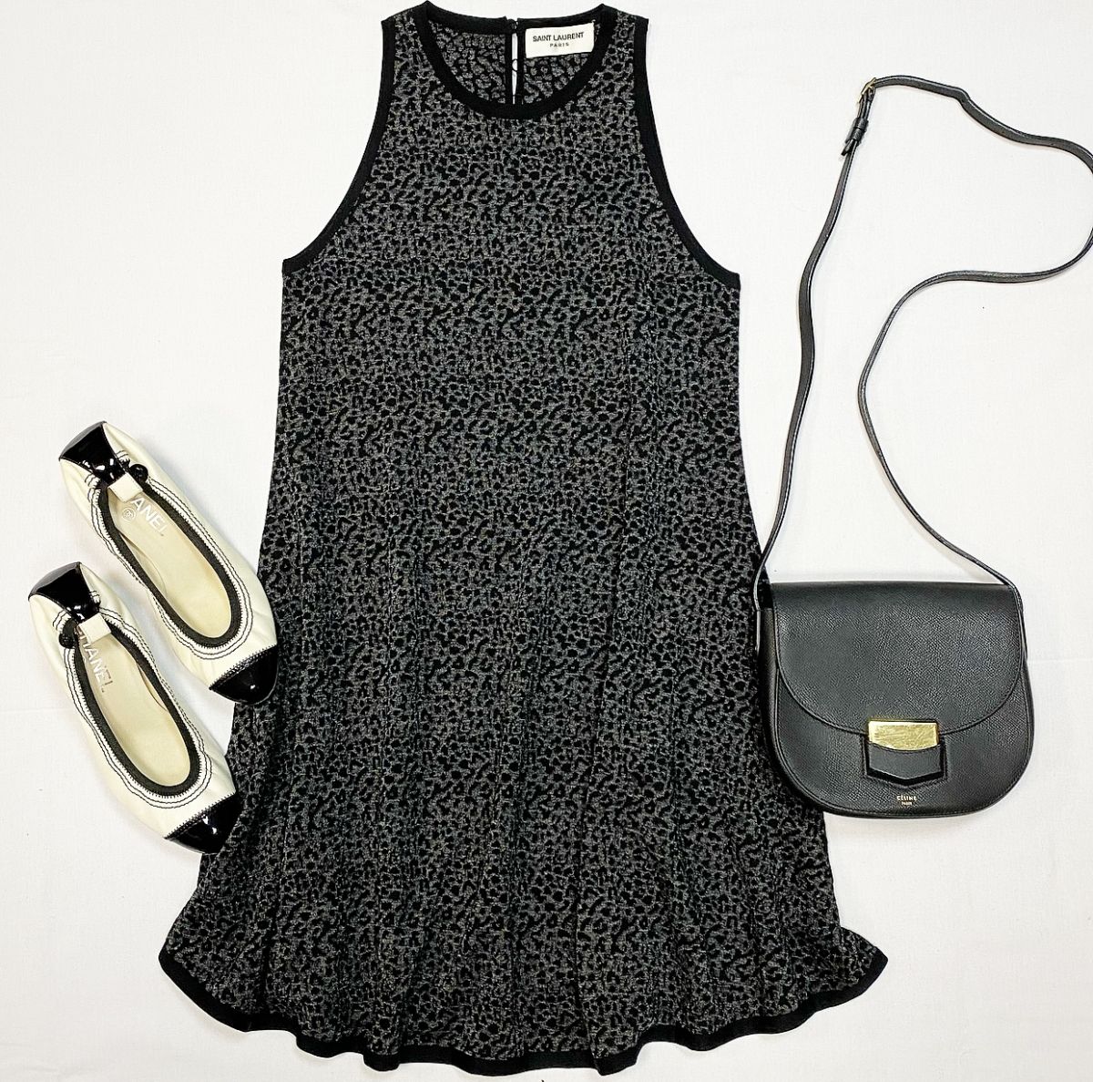 Платье Saint Laurent размер S цена 10 770 рубТуфли Chanel размер 37.5 цена 15 385 рубСумка Celine
