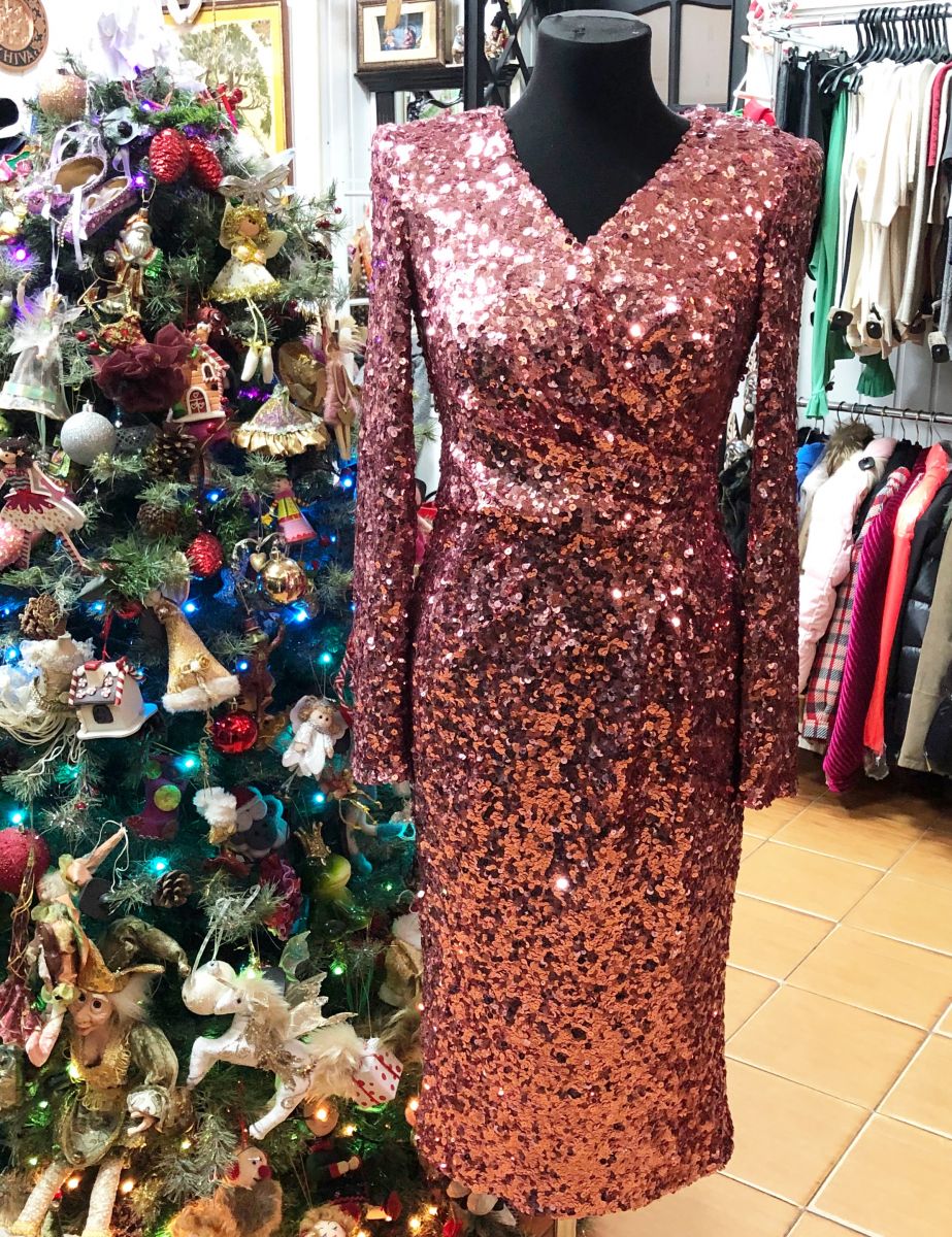 Платье /пайетки / Dolce Gabbana размер 42 цена 78 275 руб
