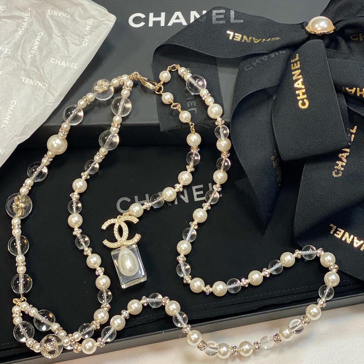 Бусы Chanel цена 107 693 руб / упаковка / 