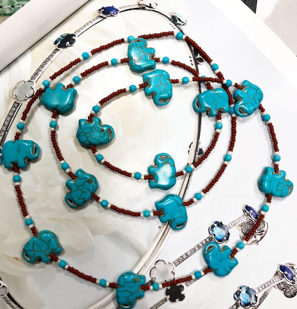 Бусы цена 10 959 руб