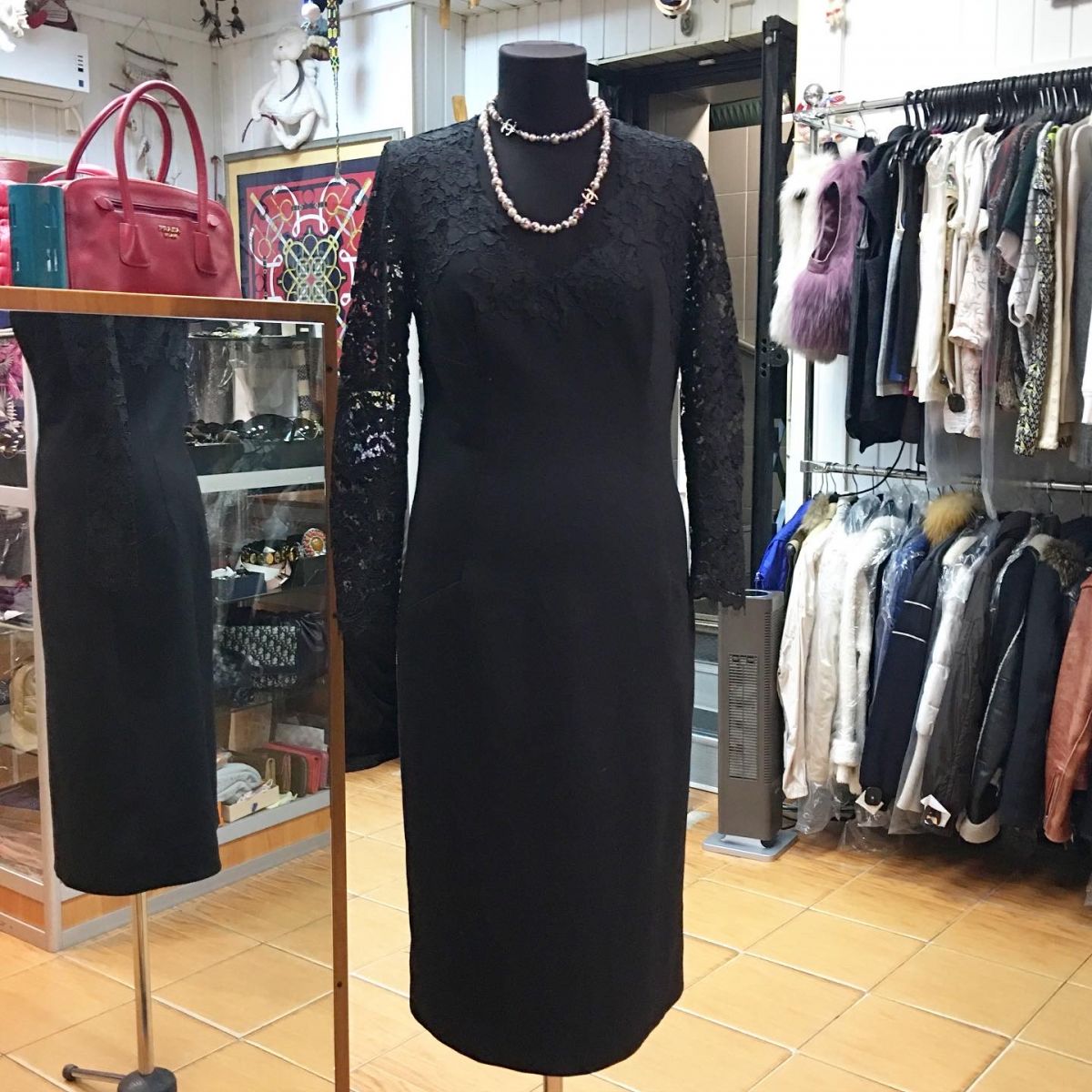 Платье с гипюром Ermanno Scervino  размер 48 цена 15 385 руб 