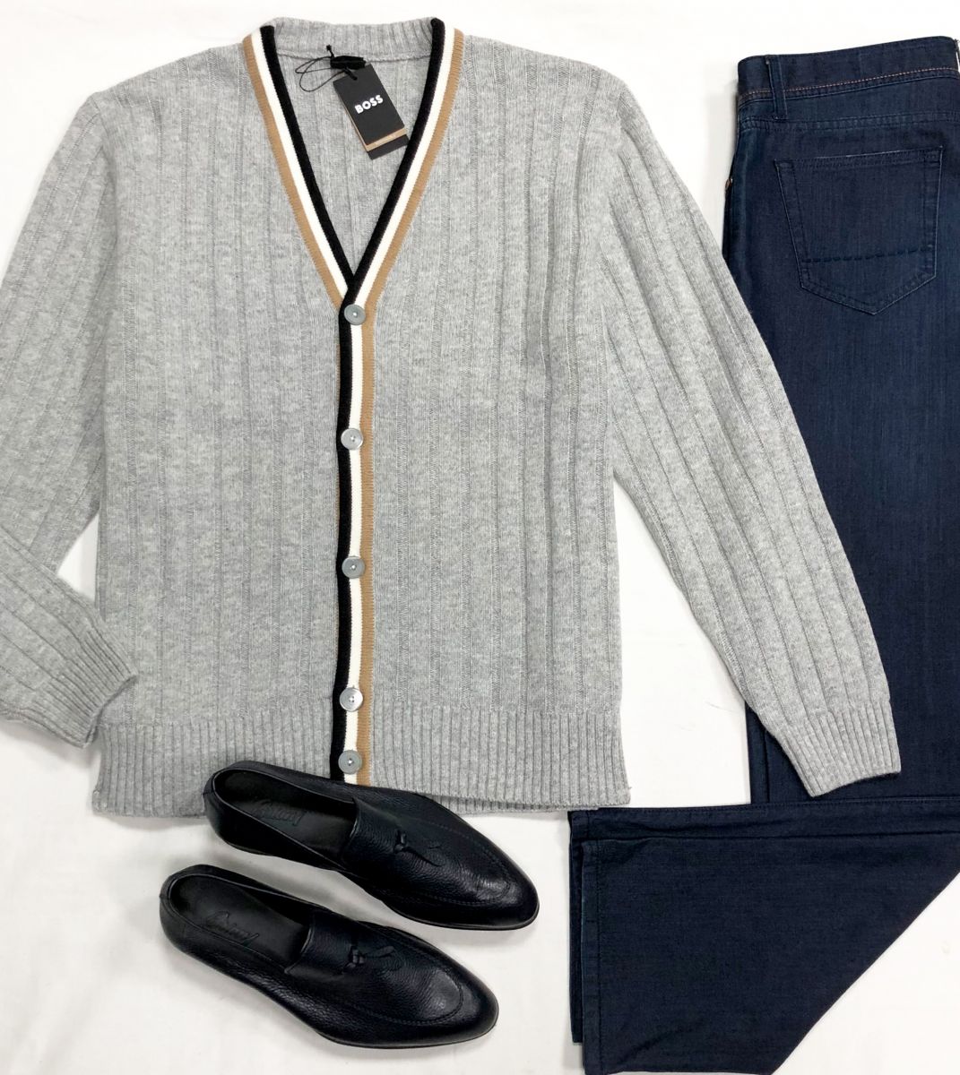 #mechtamen Кардиган Boss размер L цена 7 828 руб
Джинсы Richard Brown размер 33 цена 10 959 руб
Лоферы Brioni размер 40 цена 31 310 руб