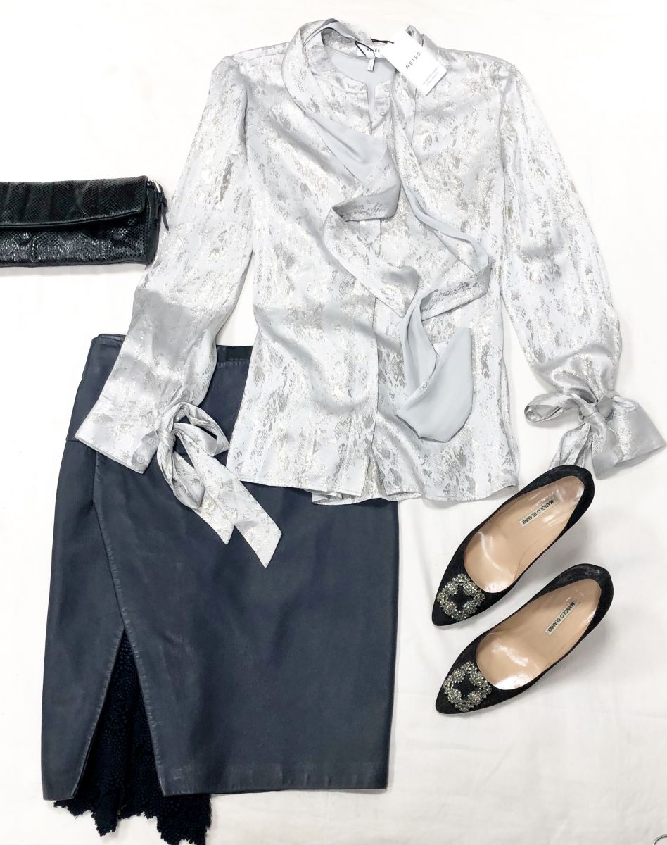 Рубашка Reiss размер S цена 9 393 руб /новая с ценником/ 
Юбка /кожа/ Hotel Particuler размер М цена 9 393 руб