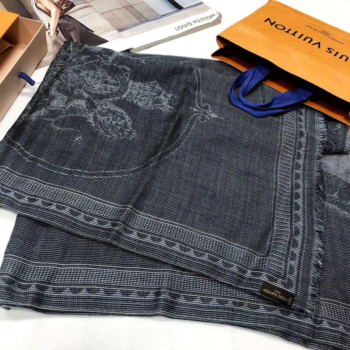 #Mechtamen Палантин LOUIS VUITTON цена 15 655 руб
