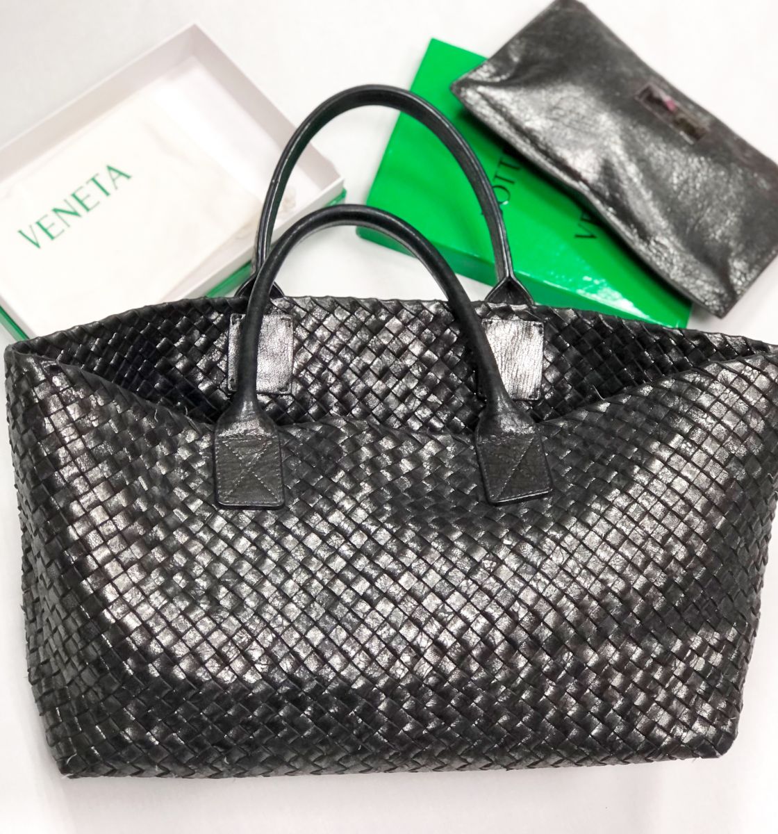 Сумка Bottega Veneta размер 40/25 цена 62 620 руб
