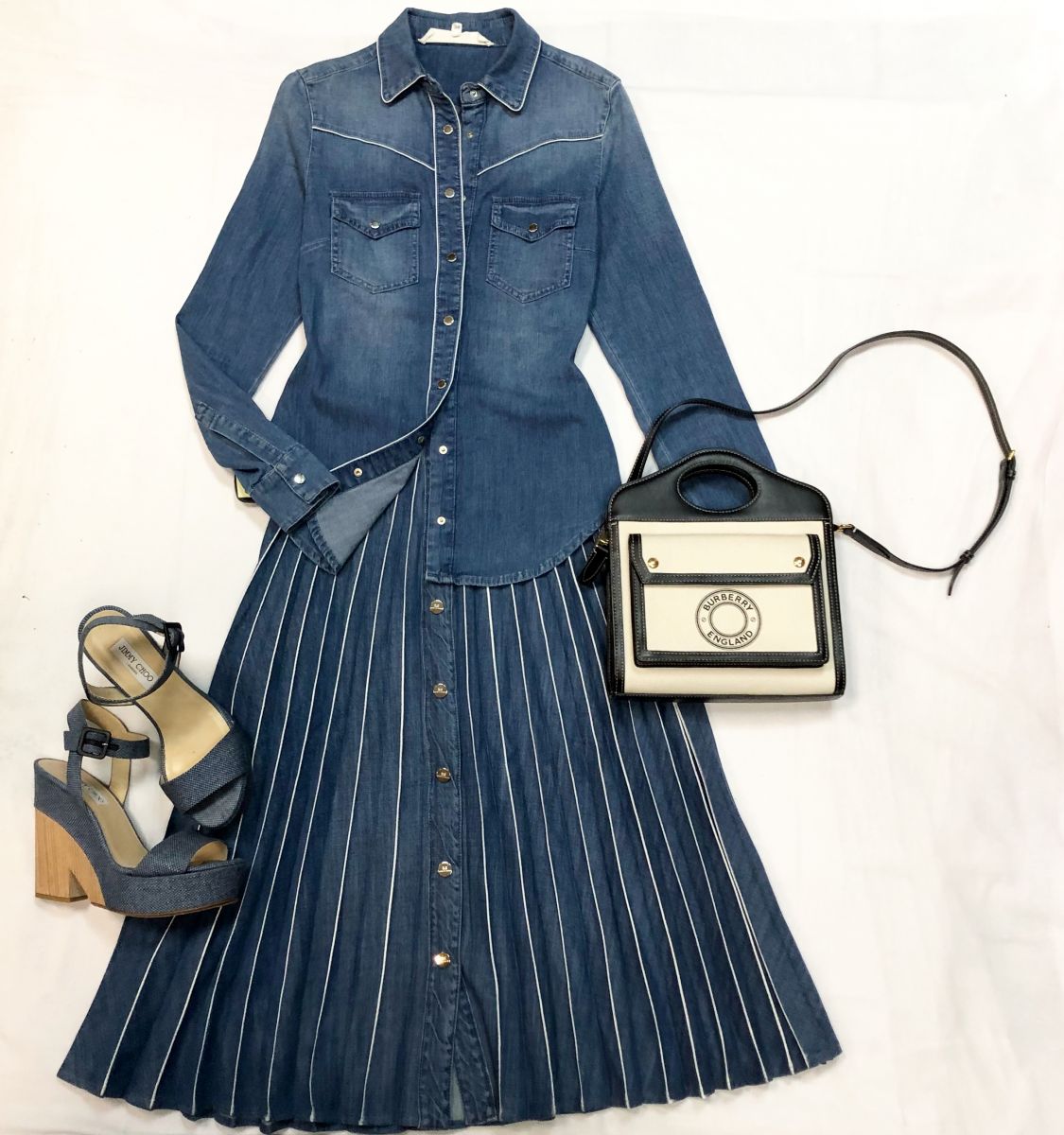 Костюм ELIZABETH FRANCHI размер 38 цена 10 770 руб 
Сабо JIMMY CHOO размер 41 цена 7 693 руб 
Сумка BURBERRY