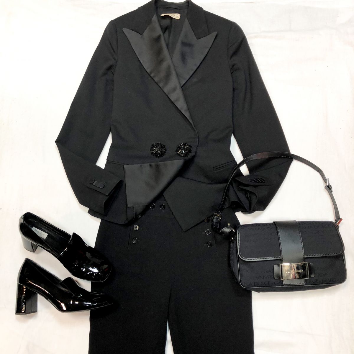 Жакет Lanvin размер 34 цена 7 693 руб 
Брюки Ralph Lauren размер 4 цена 7 693 руб 
Сумка Dolce gabbana