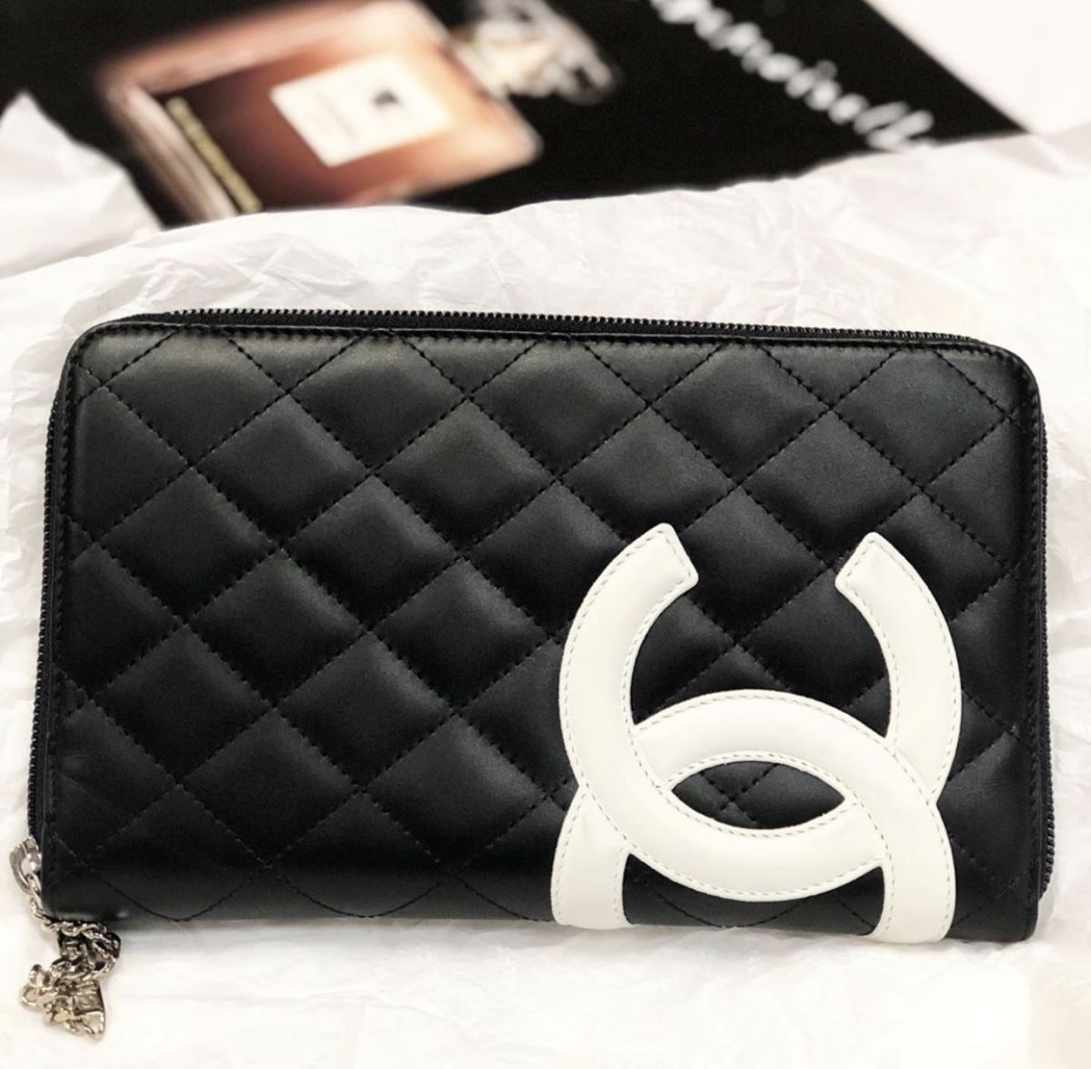 Кошелёк Chanel цена 30 770 руб