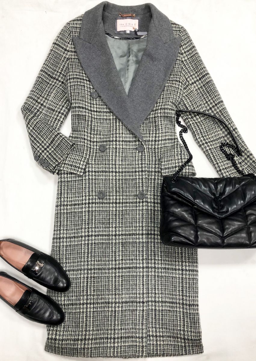 Пальто The Coat размер XS цена 23 483 руб
Лоферы Hermès размер 40.5 цена 62 620 руб
Сумка Saint Laurent