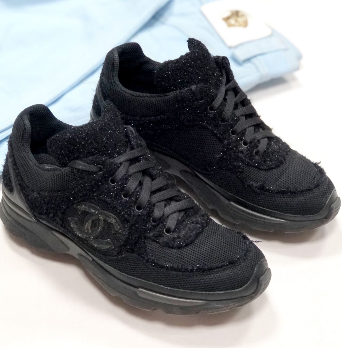 Кроссовки Chanel размер 35.5 цена 23 483 руб
