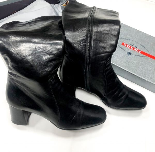 Сапоги Prada 
