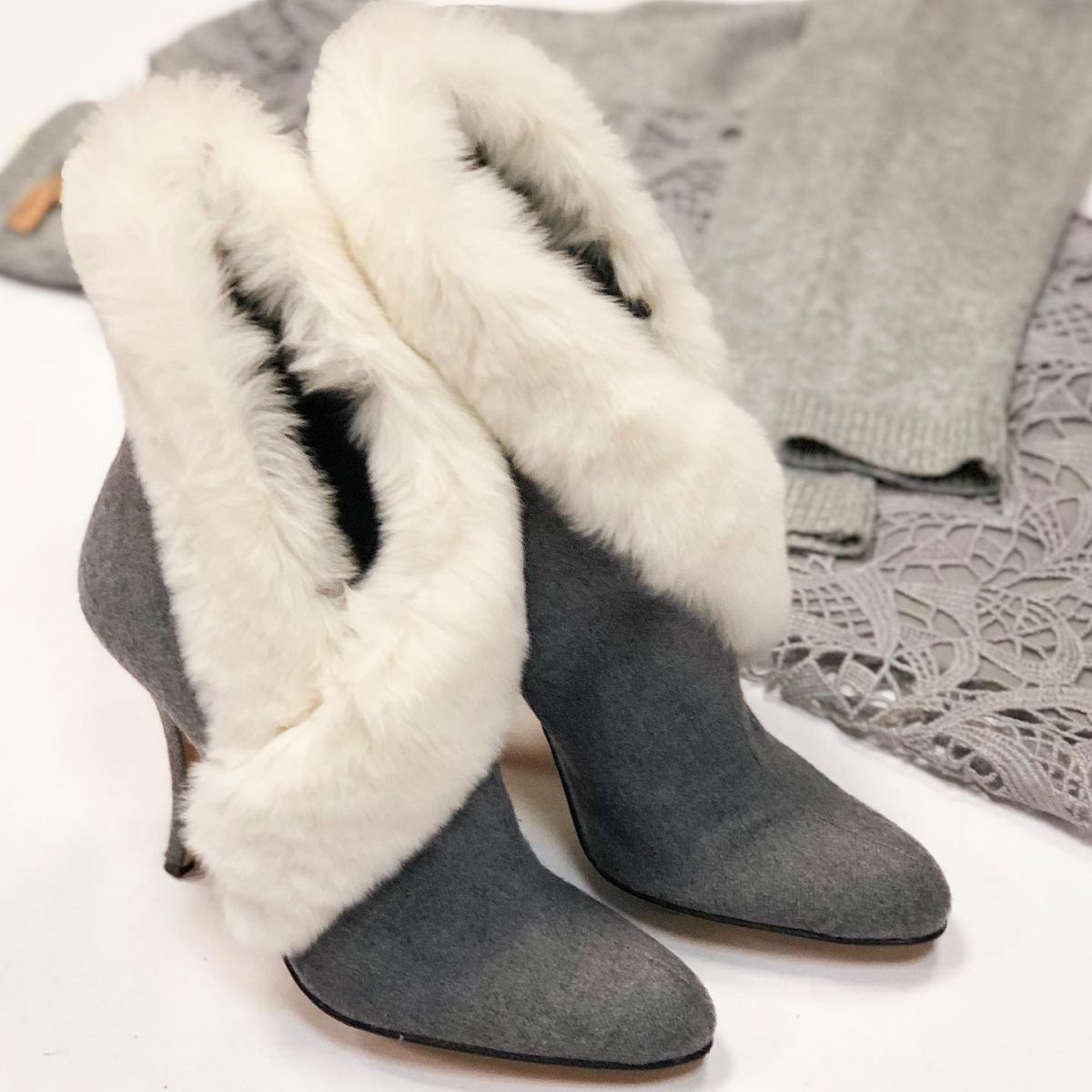 Ботильоны MANOLO BLAHNIK  размер 37.5 цена 15 385 руб