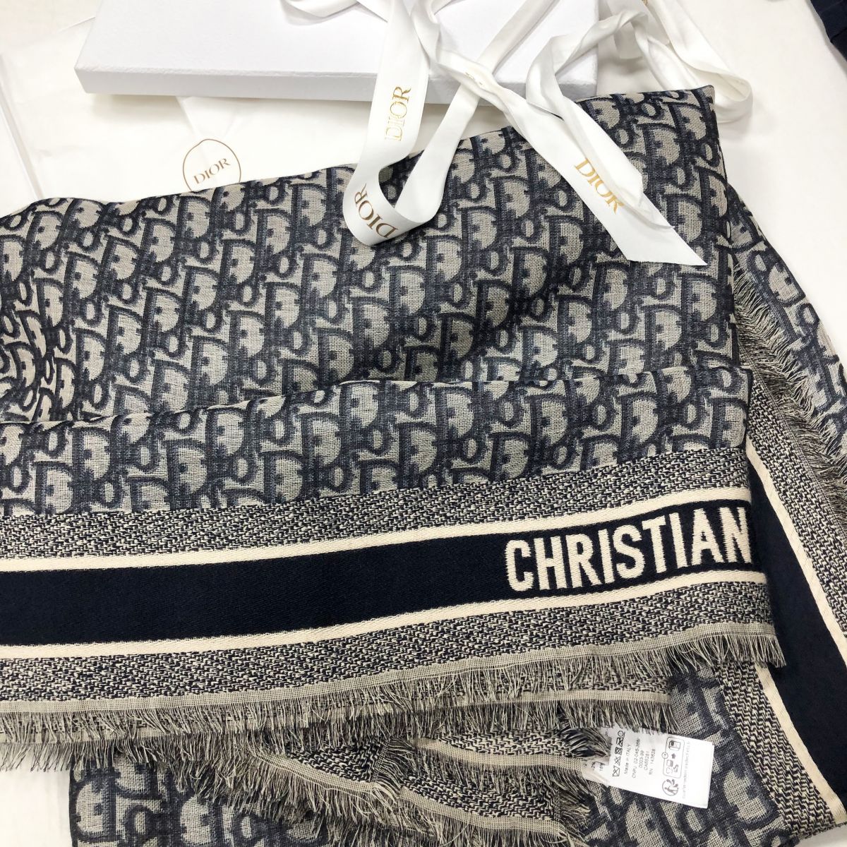 Палантин Chanel цена 78 275 руб