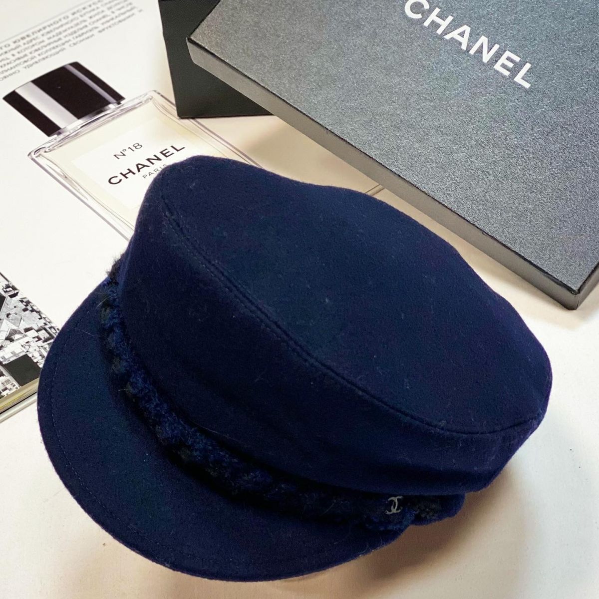 Кепка Chanel размер M цена 38 463 руб 