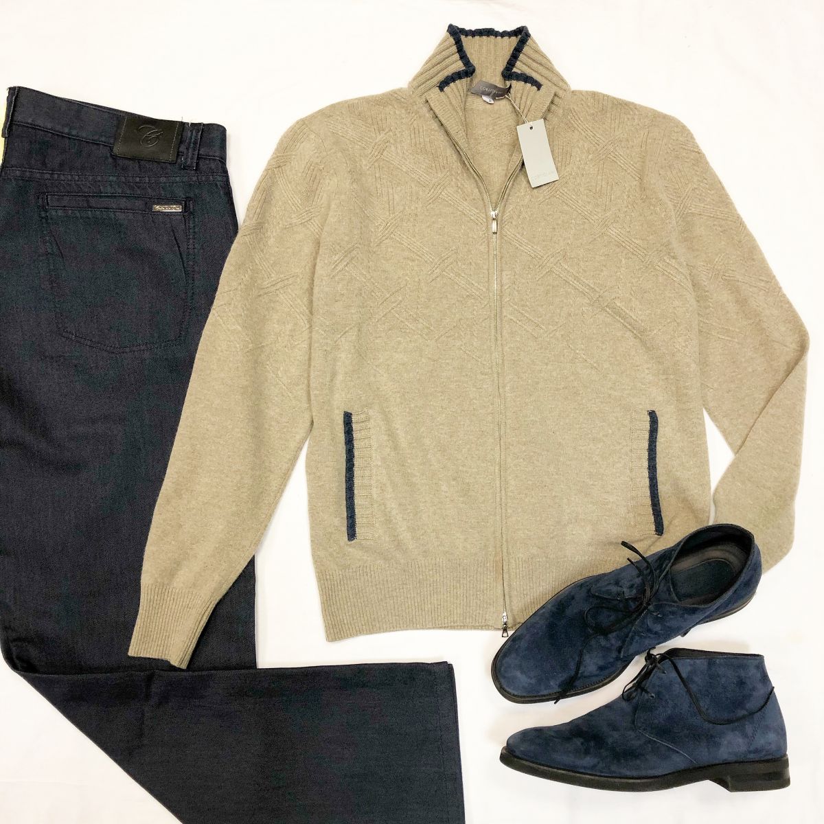 Джинсы Castello D'oro  размер 38 / 56 / цена 10 770 руб Кофта Cortigiani  размер 50 цена 4 616 руб / новая с бирками / Ботинки Stefano Ricci размер 44 цена 23 078 руб