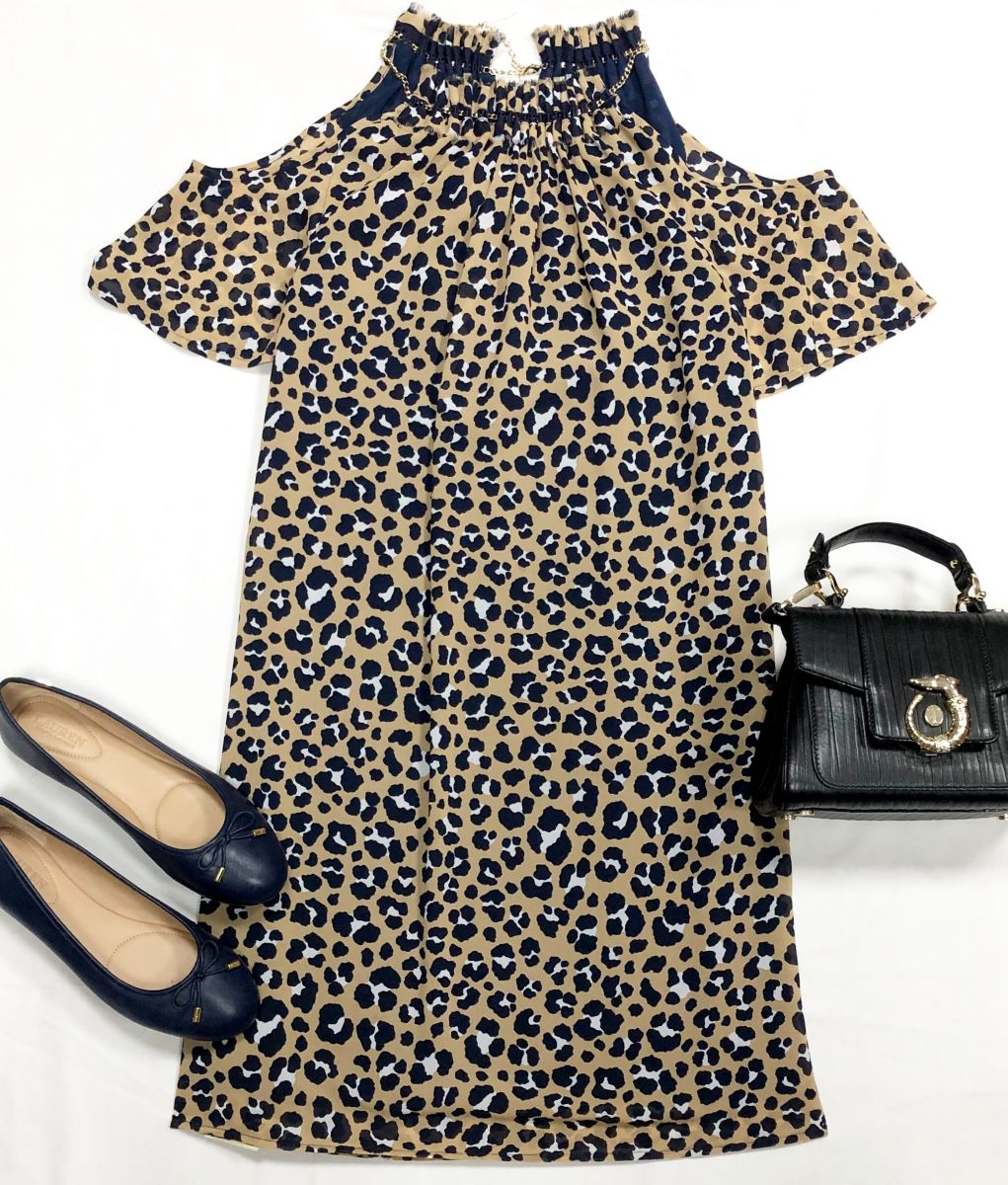 Платье Michael Kors размер XS цена 7 828 руб
Балетки Ralph Lauren размер 36 цена 8 610
Руб
Сумка Trussardi