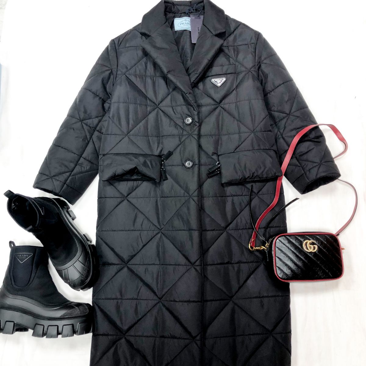 Пуховик PRADA размер 36 цена 153 850 руб сумочка GUCCI 