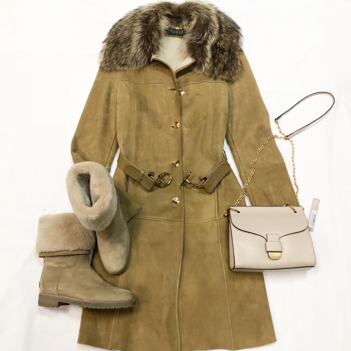 Дубленка GUCCI размер 40 цена 92 310 руб Сапожки LORO PIANA размер 37 цена 38463 руб Сумка COCCINELLI