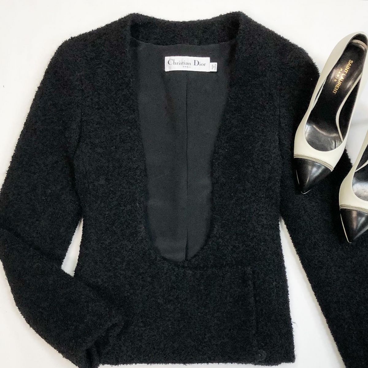 Жакет Christian Dior размер 38 цена 46 155 рубТуфли Saint Laurent размер 38 цена 15 385 руб
