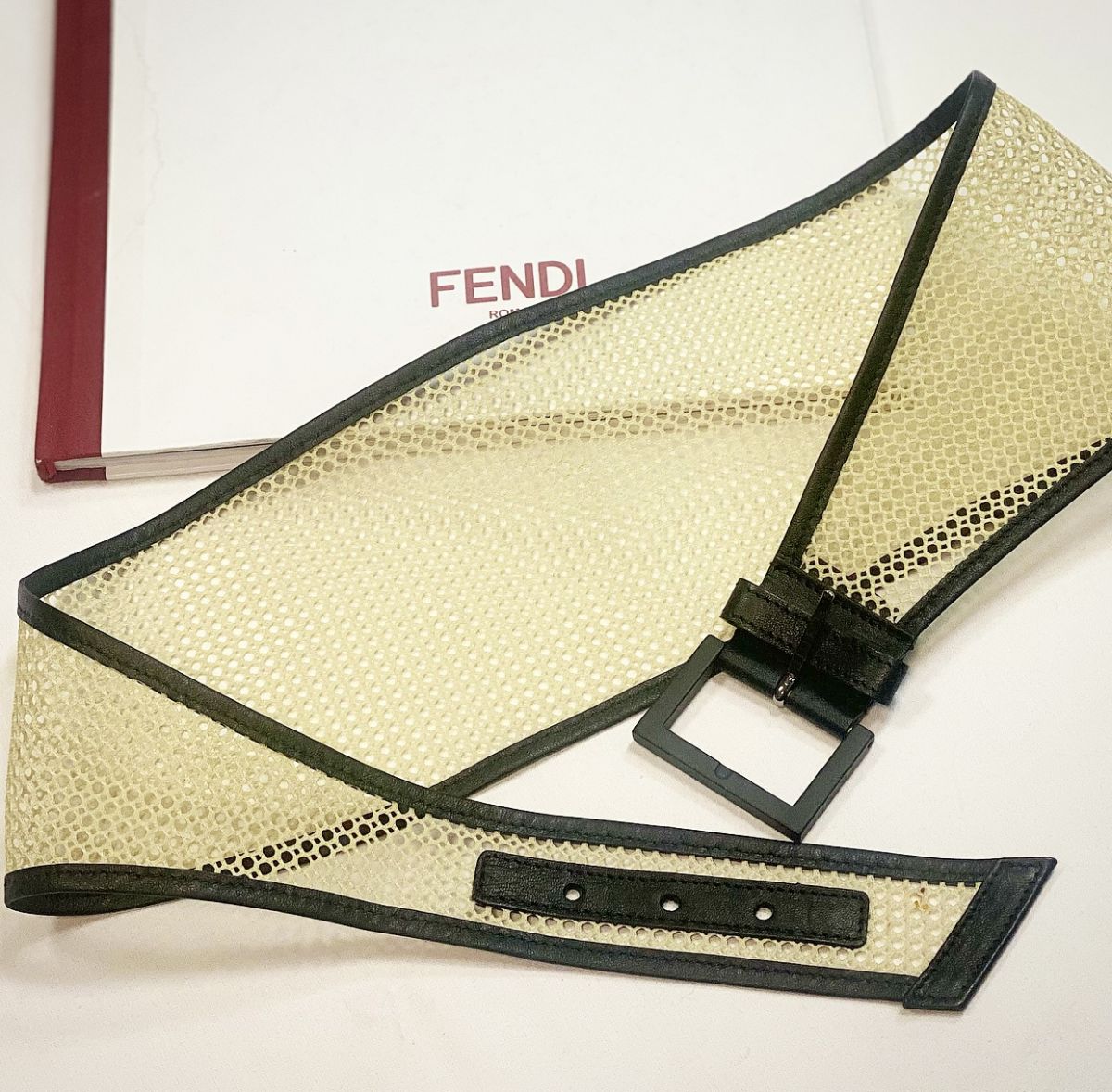 Пояс Fendi размер 75/30 цена 10 770 руб 