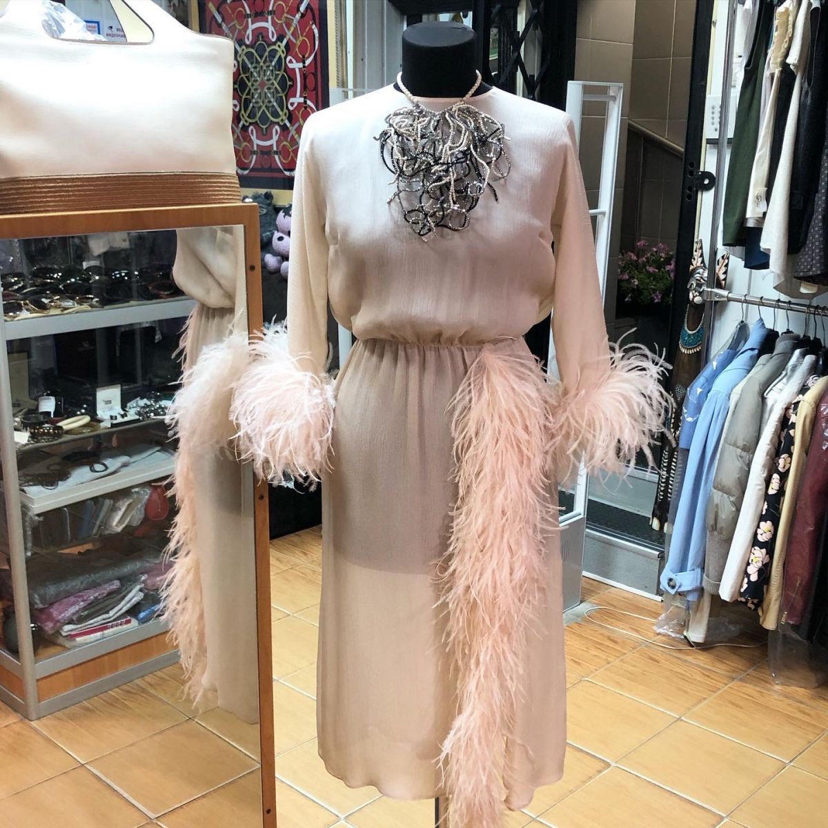 Платье/перья/ Prada размер 38 цена 46 155 руб 