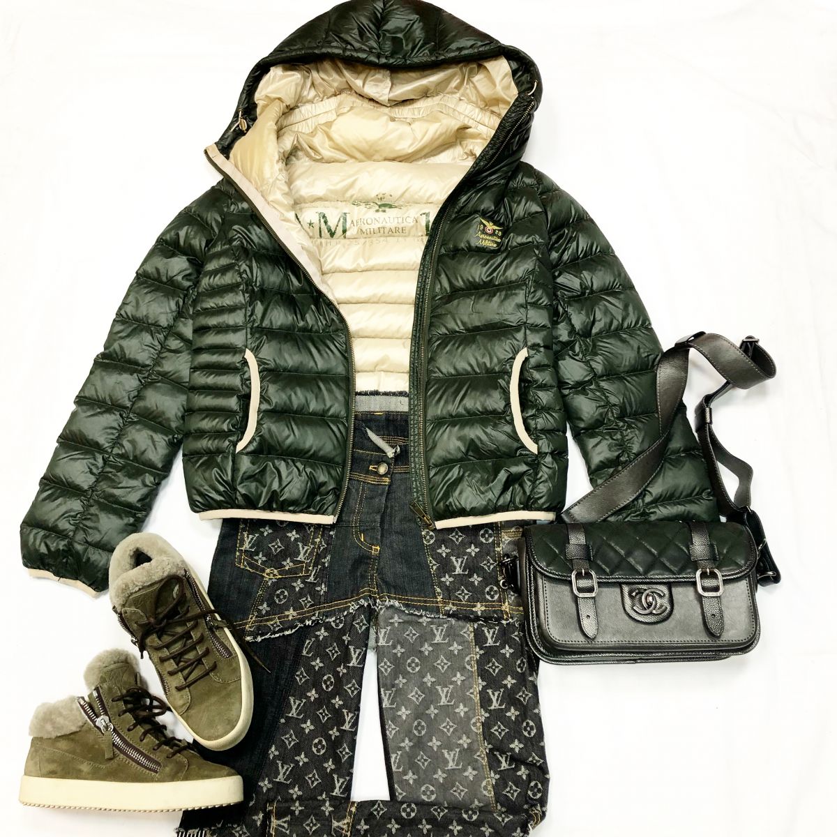 Куртка Aeronautica размер 44 цена 7 693 руб Джинсы Louis Vuitton размер 36 цена 7 693 руб Сумка Chanel
