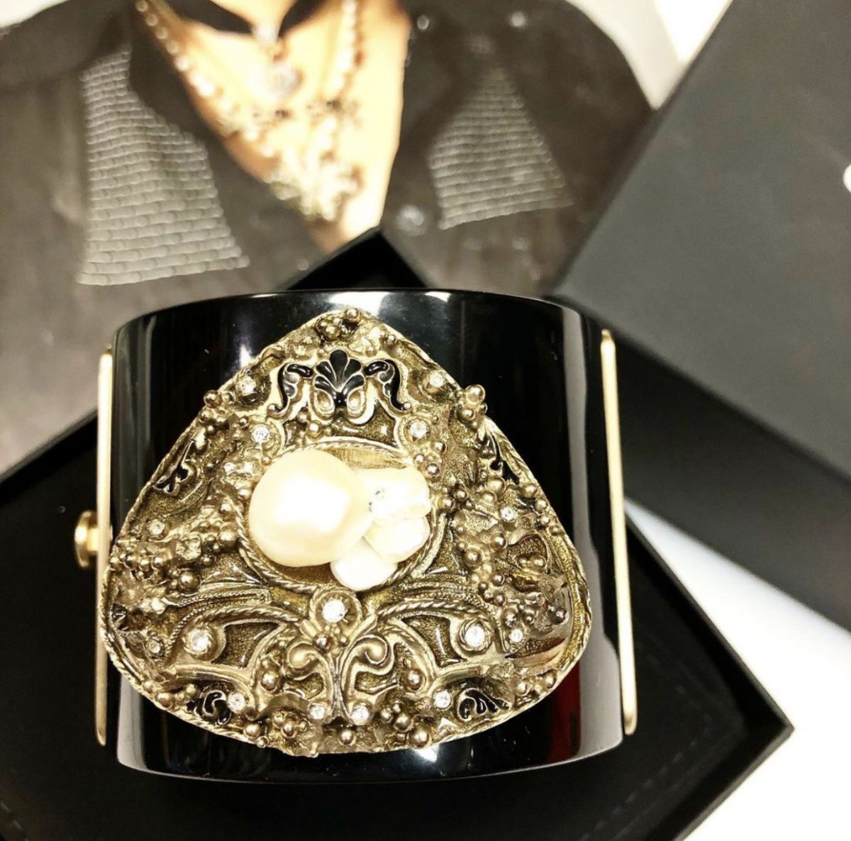 Браслет Chanel цена 30 770 руб /в коробке/