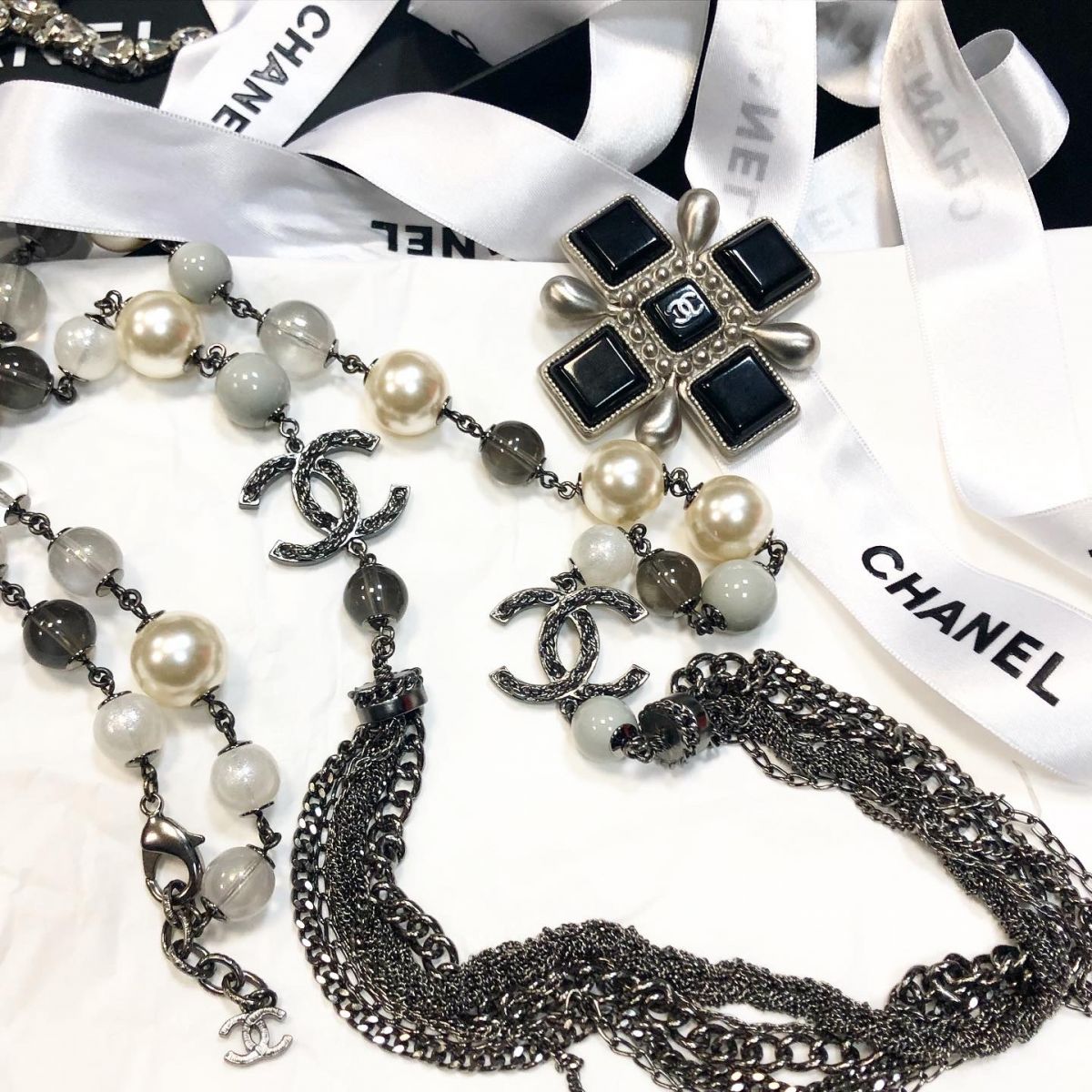 Колье Chanel цена 76 925 руб 