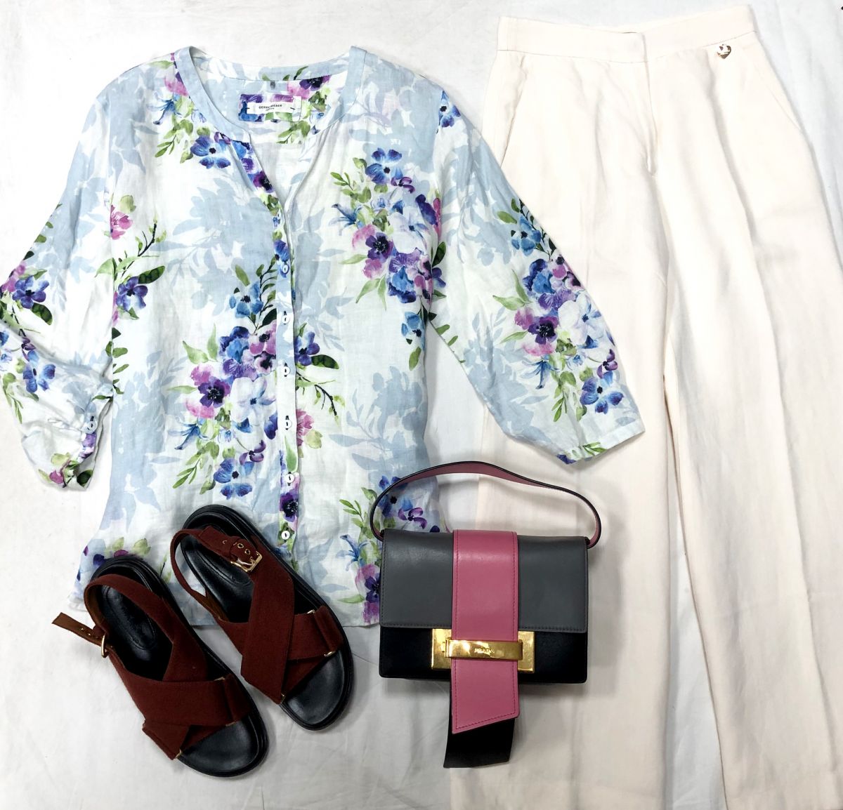 Рубашка /лён/ GARRY WEBER размер S цена 3 131 руб 
Брюки TWIN SET размер S цена 4 697 руб 
Сумка PRada