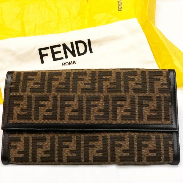 Клатч Fendi 