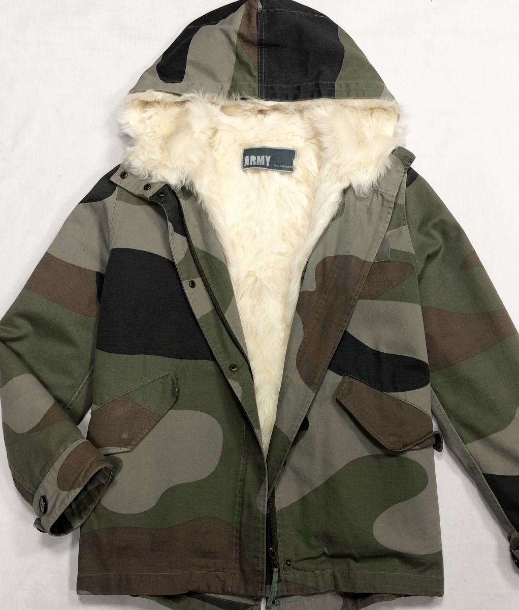 Парка Yves Salomon размер 36 цена 39 138 руб
Ботинки размер 40 цена 23 483 руб