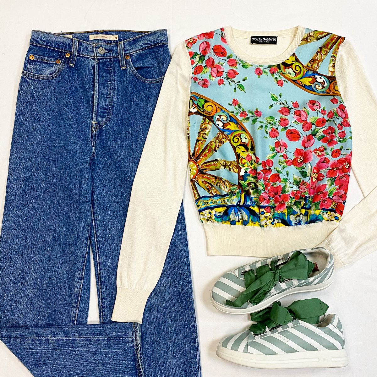 Кофта / шёлк / Dolce Gabbana размер 38 цена 7 693 руб Джинсы Levi’s размер 25 цена 4 616 руб Кеды Ballin размер 38 цена 10 770 руб
