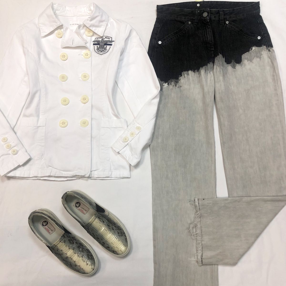 Куртка Blanc Bleu размер XS цена 7 693 руб 
Джинсы NUDE размер 42 цена 6 154 руб 
Слипоны LANVIN размер 39 цена 13 847 руб