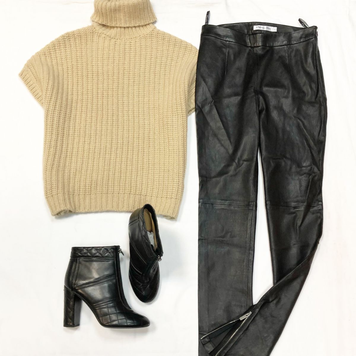 Кофта RALPH LAUREN размер S цена 9 231 руб Брюки /кожа/ CHRISTIAN DIOR размер 42/46 цена 46 155 руб Ботильоны CHANEL размер 39 цена 23 078 руб