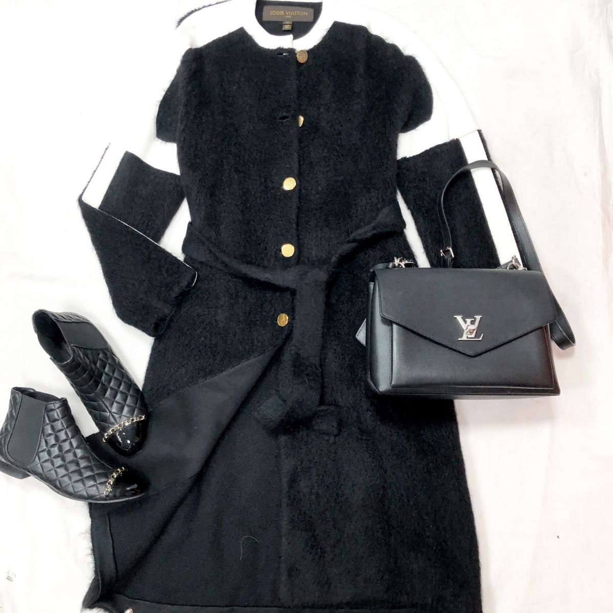 Пальто LOUIS VUITTON размер М цена 62 620 руб 
Сумка LOUIS VUITTON