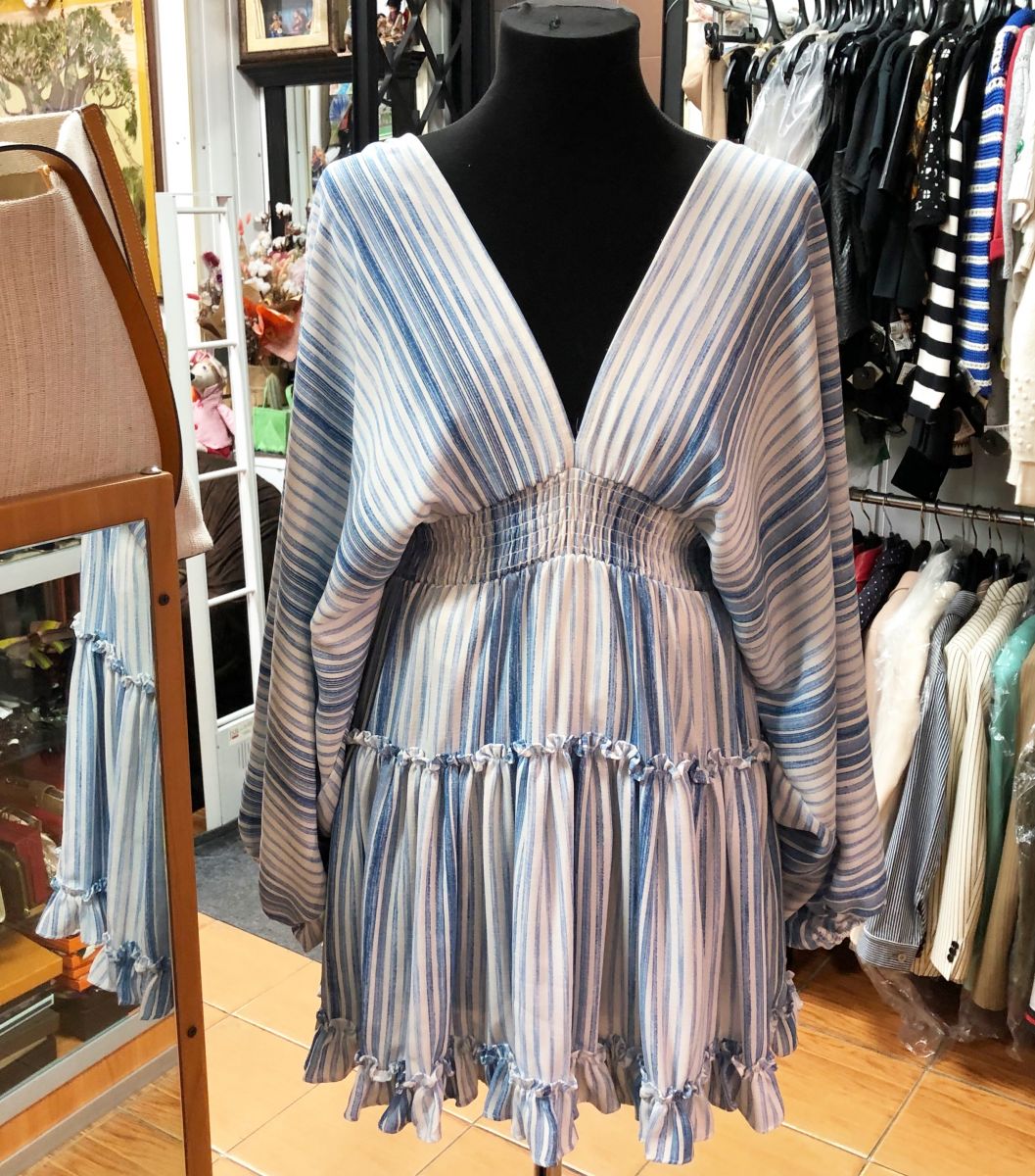 Платье размер S цена 4 697 руб