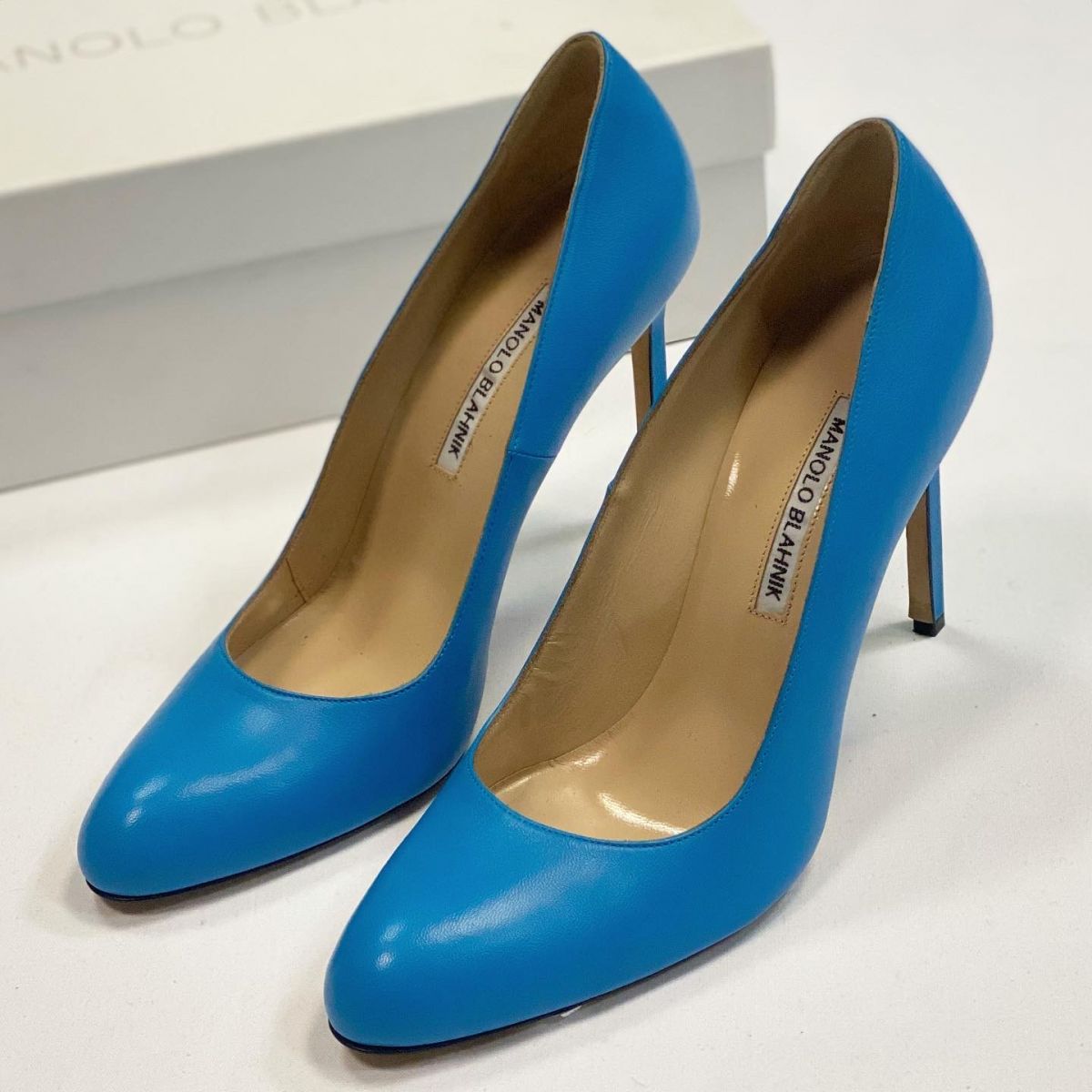 Туфли MANOLO BLAHNIK  размер 39.5 цена 15 385 руб 