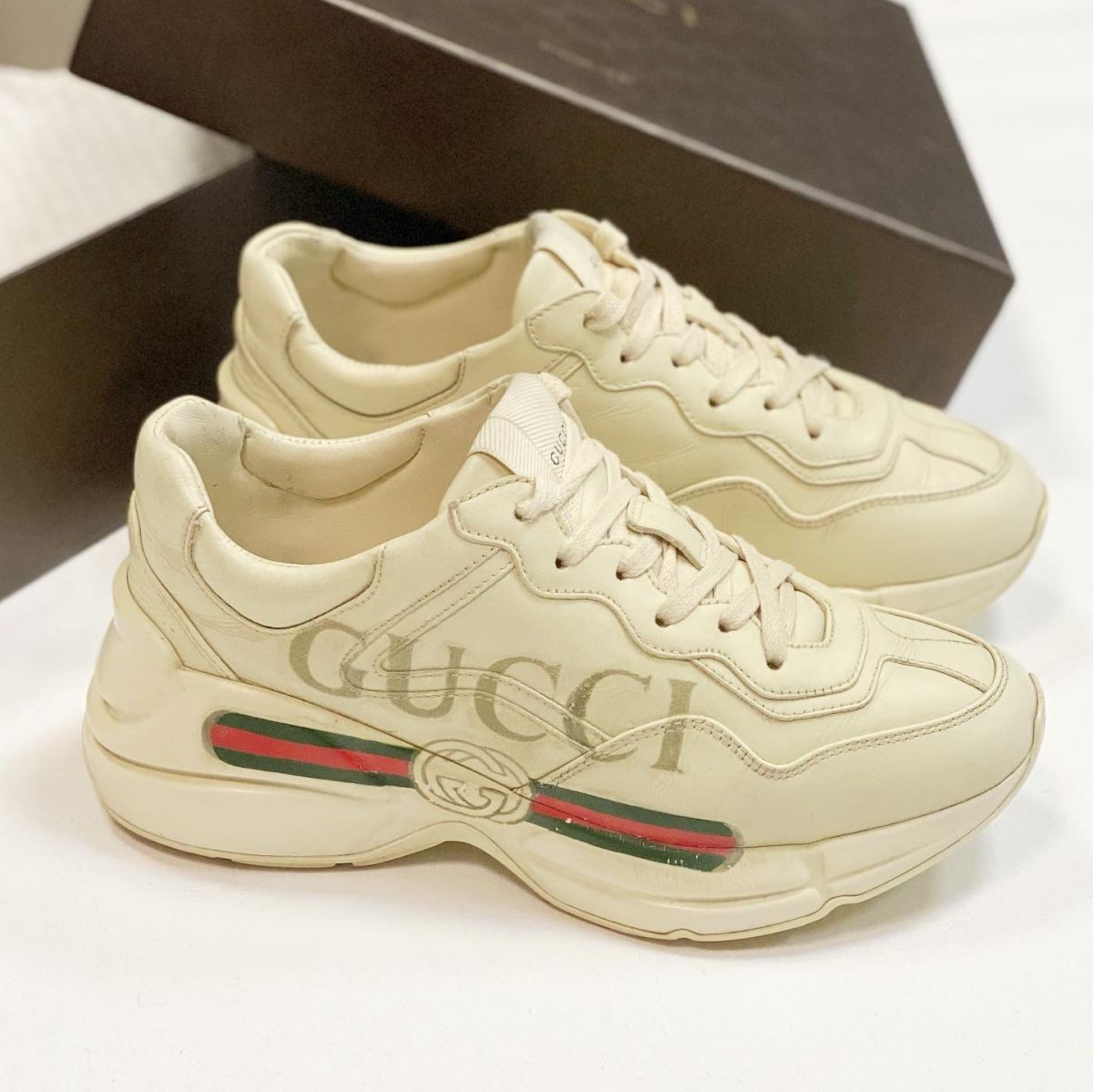 Кроссовки Gucci размер 36.5 цена 18 462 руб 