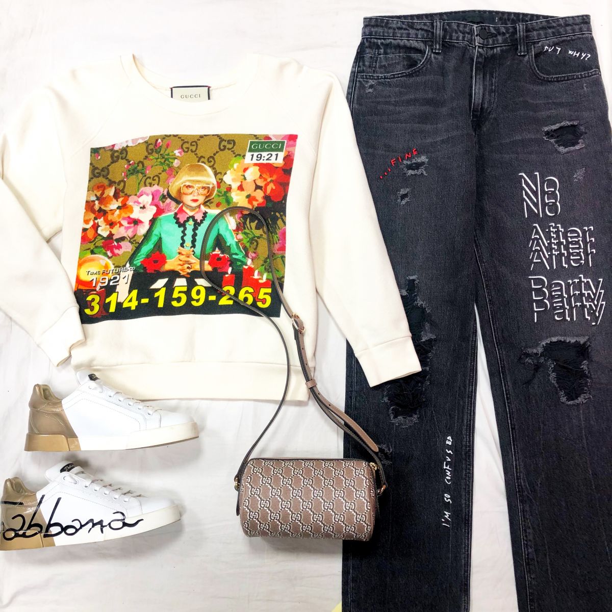 Толстовка GuCCI размер S цена 23 483 руб 
Джинсы ALEXANDER WANG размер 28 цена 9 393 руб 
Кроссовки DOLCE GABBANA размер 38.5 цена 23 483 
Сумочка GUCCI