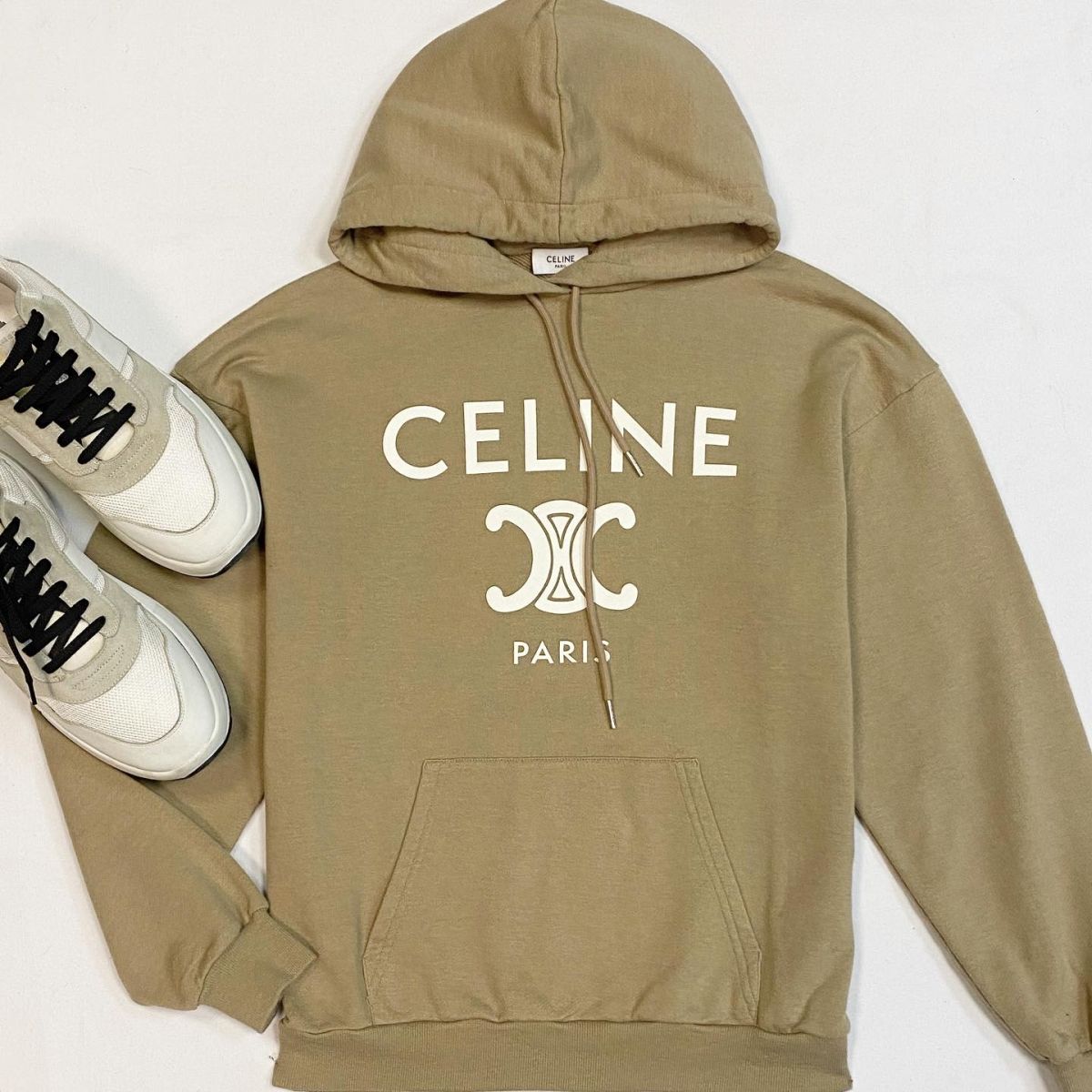 Толстовка Celine размер S цена 23 078 рубКроссовки Celine размер 40 цена 12 308 руб